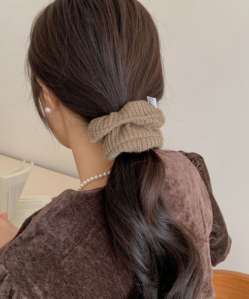 シュシュ 編み 秋冬 ニットヘアゴム レディース ヘアアレンジ 簡単髪留め 髪飾り まとめ髪 お団子 シンプル お洒落 フェミニン 大人 可愛い 女子会 99QNSP-011