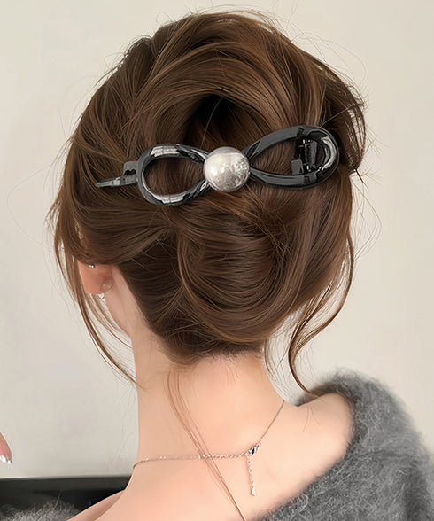 バナナクリップ パール 可愛いくま韓国風 レディース ヘアアクセサリー シンプル オフィスカジュアル きれいめ フェミニン プレゼント 髪飾り 結婚式発表会女子会 99ZYSP-016