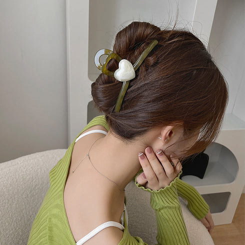 ヘアクリップ バンスクリップ 樹脂ハート レディース ヘアアクセサリー まとめ髪 大人っぽい お洒落 髪飾り 結婚式 演奏会 可愛い シンプル 韓国ヘアアクセ 99AXSM-002
