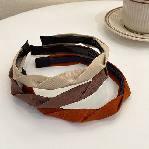 カチューシャ ツイスト ヘアアクセサリー レディース韓国 ヘアアレンジ ヘアバンド 髪飾り 大人可愛い シンプル ベーシック クラシカル おしゃれ パーティ 5色 99AXSM-004