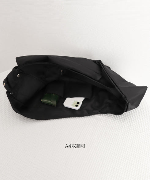 ショルダーバッグ A4大容量 ナイロン黒 レディース 肩掛け ユニセックス 多収納 カジュアル おしゃれ お出かけ 無地マザーズバッグ 旅行 ストリートかばん 99CCPJ-007