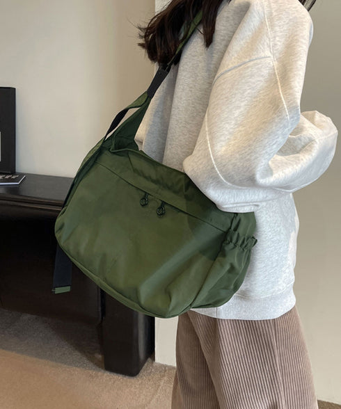 ショルダーバッグ 大容量 軽量 ナイロン レディース 肩掛け 斜め掛けバッグ ユニセックス 無地 多収納 サイドポケット カジュアル シンプル ストリート 通学 99DFXB-001