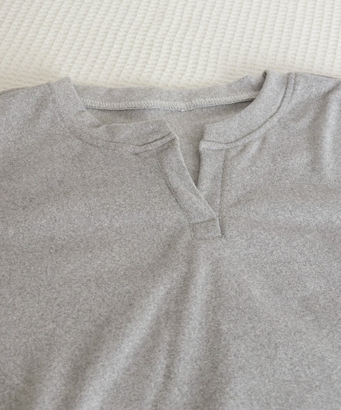 長袖Tシャツ レディース Vネック 無地 プルオーバー セクシー 細見え おしゃれ オルチャン 着やせ 大人 おしゃれ フィット フェミニン 99GLT-010