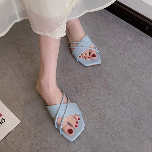 フラットサンダル 美脚 スリッパ 夏 レディース ぺたんこ クロスストラップ リゾート風 疲れない 歩きやすい 人気 カジュアル お洒落 コンフォート 韓国 99GYXC-048