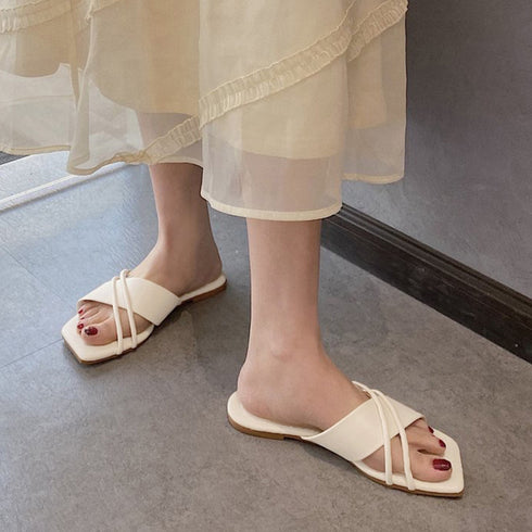 フラットサンダル 美脚 スリッパ 夏 レディース ぺたんこ クロスストラップ リゾート風 疲れない 歩きやすい 人気 カジュアル お洒落 コンフォート 韓国 99GYXC-048