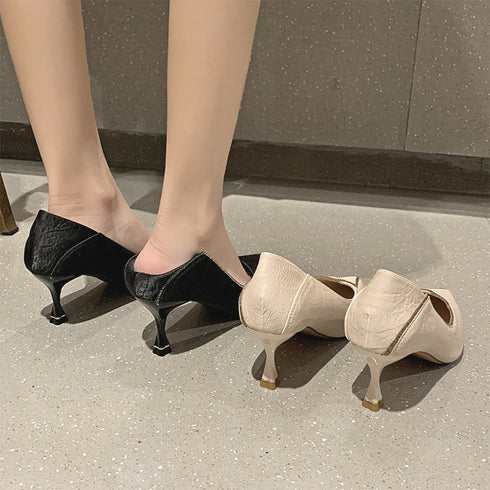 パンプス ポインテッドトゥ かかと踏める レディース ミドルヒール ラインストーン きれいめ フェミニン大人 オフィス 結婚式 痛くない歩きやすい お洒落 美脚 99GYXC-062