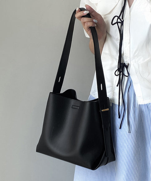 ショルダーバッグ 黒 無地 トートバッグ PUレザーかばん 大人可愛い おしゃれ オフィスカジュアル クラシック 合皮鞄 上品 通勤通学バッグ 春秋夏冬 旅行 99HBPJ-001