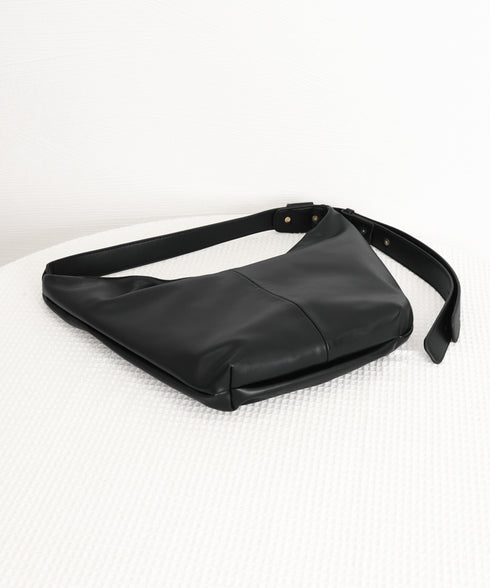 ショルダーバッグ PUレザーバッグ 黒 レディースバッグ 手提げ 肩掛け 男女兼用 軽量 ストリートバッグ オフィスカジュアル 上品おしゃれ 大人可愛い 旅行 99HBPJ-002