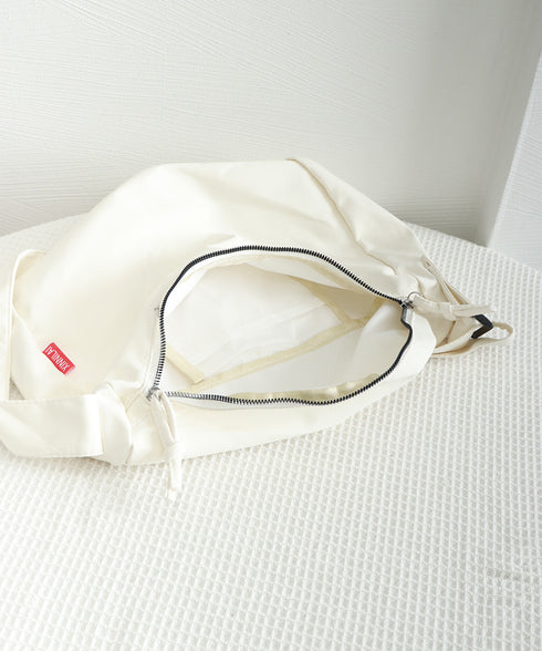 ショルダーバッグ ナイロン レディース 斜めがけバッグ 肩掛け 韓国風 カジュアル シンプル 大容量 通学 旅行 ストリート デイリー 99JYXB-001