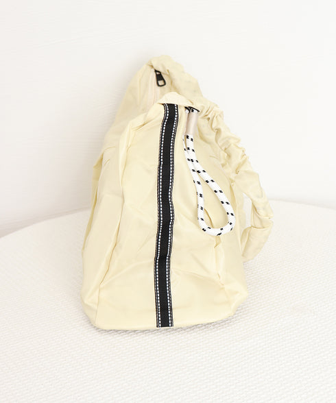 ショルダーバッグ レディース 斜めがけ 肩掛けバッグ カジュアル おしゃれ A4サイズ対応 大容量 シンプル 無地 お出かけ 旅行かばん 通勤通学鞄 99MYXB-002