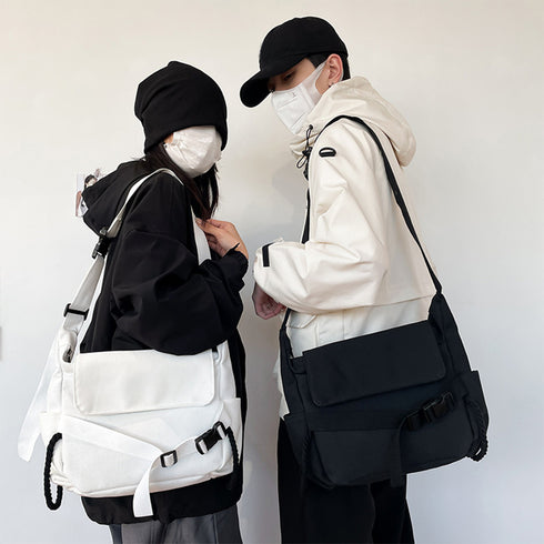 ショルダーバッグ ユニセックス 大容量 レディース ボディバッグ 斜めがけバッグ 無地 学生 カジュアル おしゃれ 通勤通学 韓国風 オルチャン 修学旅行 99MZNB-001