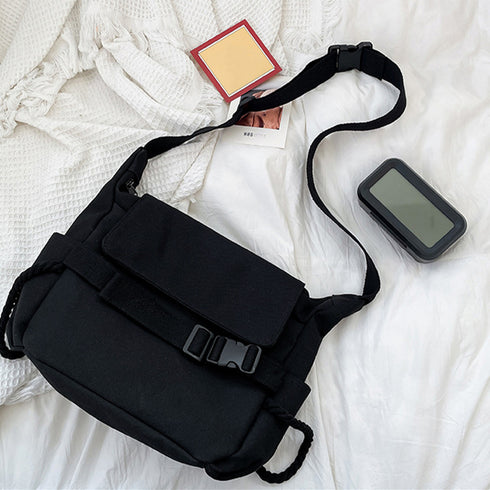 ショルダーバッグ ユニセックス 大容量 レディース ボディバッグ 斜めがけバッグ 無地 学生 カジュアル おしゃれ 通勤通学 韓国風 オルチャン 修学旅行 99MZNB-001