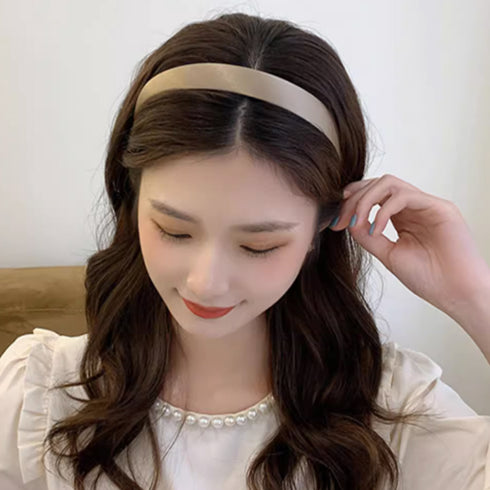 カチューシャ 光沢 ヘアアレンジ 韓国 レディース ヘアアクセサリー 髪飾り 洗顔 小物 エレガント 大人小顔 おしゃれ 髪留め パーティ かわいい シンプル 99QNSP-010