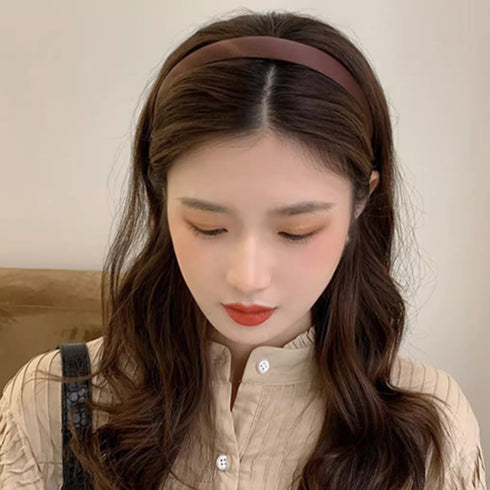 カチューシャ 光沢 ヘアアレンジ 韓国 レディース ヘアアクセサリー 髪飾り 洗顔 小物 エレガント 大人小顔 おしゃれ 髪留め パーティ かわいい シンプル 99QNSP-010