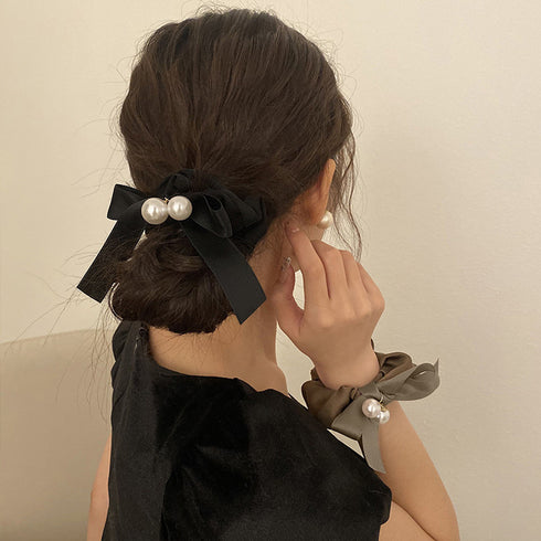 シュシュ ヘアゴム パール リボン 韓国 ヘアアクセサリー サテン まとめ髪 髪飾り ヘアアレンジ オフィスカジュアル 光沢 大人可愛い 女子会 パーティー 99SXDZ-004