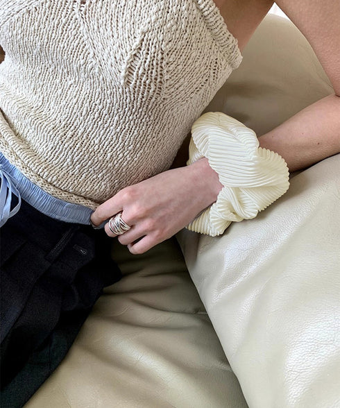 プリーツシュシュ ヘアゴム ボリューム レディース まとめ髪 髪飾り 光沢感 オルチャン おしゃれ カジュアル 大人 可愛い 雑貨 簡単 デート 発表会 99TZSP-004