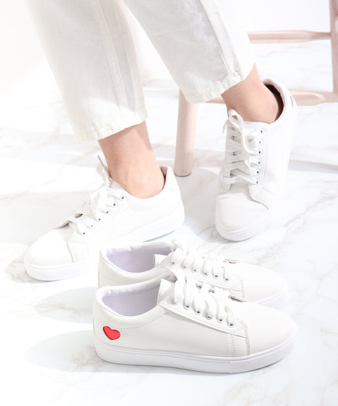 ローカットスニーカー レディース ハート レースアップシューズ スポーツ おしゃれ 歩きやすい カジュアル 疲れにくい 通勤通学 運動靴 コンフォート 99YJBH-004