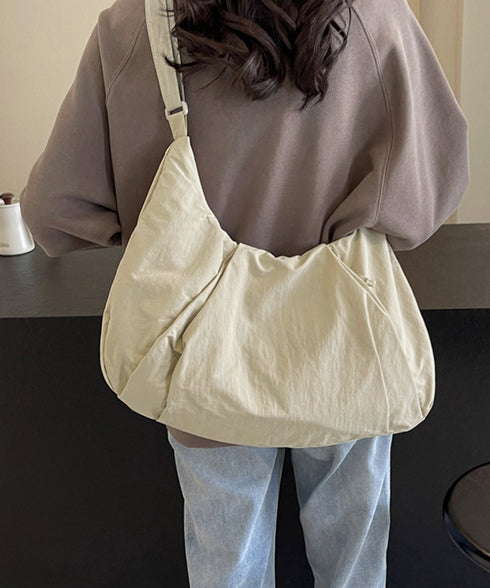 ショルダーバッグ レディース ナイロン 斜めがけバッグ ボディバッグ 軽量 A4収納可 大人 カジュアル シンプル 通学 旅行 オルチャン 使いやすい 99ZBXB-036