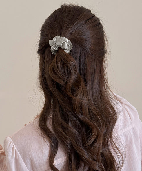 シュシュ サテンプリーツ 韓国風ヘアゴム レディース ヘアアクセサリー 大人可愛い髪留め フェミニン シンプル おしゃれ オフィスカジュアル プレゼント 女子会 99ZYSP-003