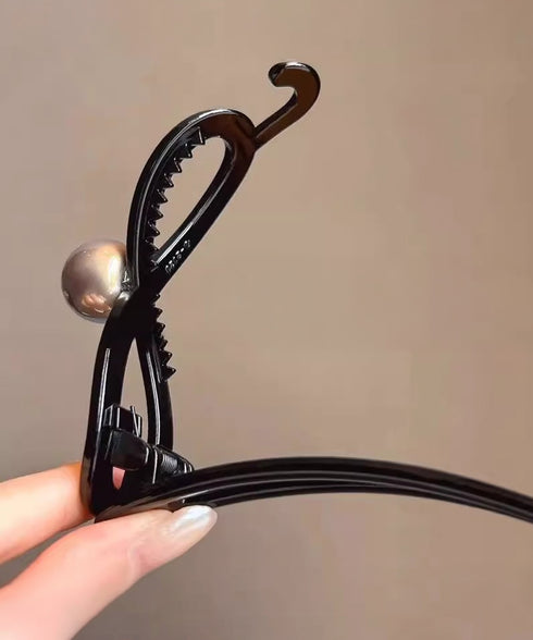 バナナクリップ パール 可愛いくま韓国風 レディース ヘアアクセサリー シンプル オフィスカジュアル きれいめ フェミニン プレゼント 髪飾り 結婚式発表会女子会 99ZYSP-016