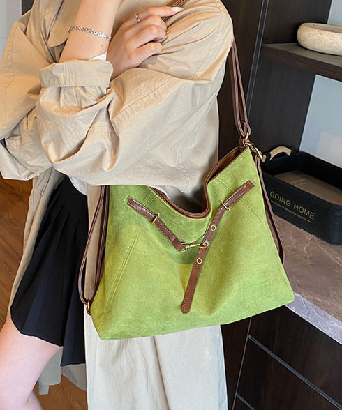 トートバッグ スエード調ショルダーバッグ レディース 大容量 秋冬斜めがけバッグ ベルトモチーフ 3WAYバッグ 通勤通学 リュックサック a4対応 大きめかばん TZM-329