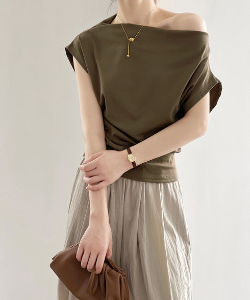 ワンショルダーカットソーギャザーTシャツ レディース オープンショルダー トップス ボードネック 薄手Tシャツ 肩出し プルオーバー オフィスカジュアル 夏服 白 AMYS-1068