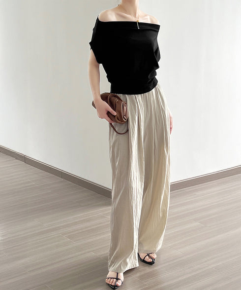 ワンショルダーカットソーギャザーTシャツ レディース オープンショルダー トップス ボードネック 薄手Tシャツ 肩出し プルオーバー オフィスカジュアル 夏服 白 AMYS-1068