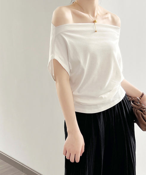 ワンショルダーカットソーギャザーTシャツ レディース オープンショルダー トップス ボードネック 薄手Tシャツ 肩出し プルオーバー オフィスカジュアル 夏服 白 AMYS-1068