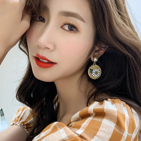 大ぶり ピアス フラワー パール 大ぶり ピアス フラワー パール ピアス ぶら下がり サークルピアス レディース 大人 アクセサリー ピアス 揺れる HHSP-004