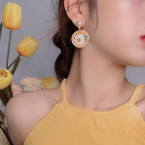 大ぶり ピアス フラワー パール 大ぶり ピアス フラワー パール ピアス ぶら下がり サークルピアス レディース 大人 アクセサリー ピアス 揺れる HHSP-004