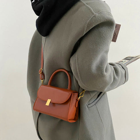 レトロショルダーバッグPUレザー2way レディース 斜め掛けバッグ カジュアル ミニハンドバッグ コンパクト 手持ちかばん おしゃれ ポシェット フラップバッグ TZM-282