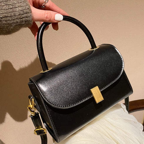 レトロショルダーバッグPUレザー2way レディース 斜め掛けバッグ カジュアル ミニハンドバッグ コンパクト 手持ちかばん おしゃれ ポシェット フラップバッグ TZM-282