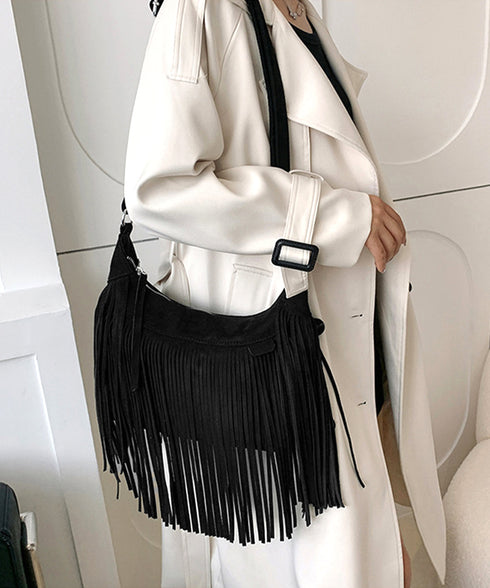 フリンジショルダーバッグスエード調バッグ レディース レトロ タッセルメッセンジャーバッグ カジュアル 斜め掛けカバン 大容量肩掛けバッグ 大きめ クロスボディ鞄 TZM-320
