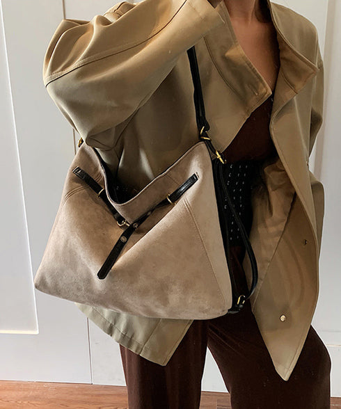 トートバッグ スエード調ショルダーバッグ レディース 大容量 秋冬斜めがけバッグ ベルトモチーフ 3WAYバッグ 通勤通学 リュックサック a4対応 大きめかばん TZM-329