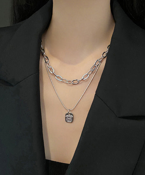 チョーカーネックレス チェーンネックレス 2連ネックレス レディース 韓国アクセサリー オフィスカジュアル 文字モチーフ風ペンダント プチプラアクセサリー お洒落 YUERAN-003