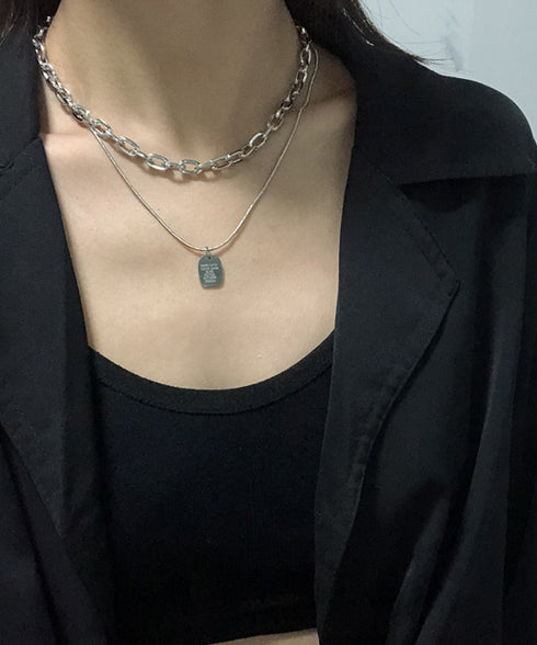 チョーカーネックレス チェーンネックレス 2連ネックレス レディース 韓国アクセサリー オフィスカジュアル 文字モチーフ風ペンダント プチプラアクセサリー お洒落 YUERAN-003