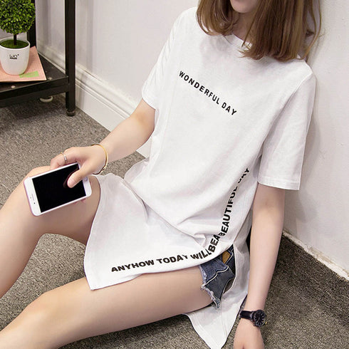 ロゴtシャツ レディース 半袖カジュアル チュニック tシャツ サイドスリット ロング丈Tシャツ 体型カバーカットソー 韓国夏服 プリント おしゃれ ロンT着やせ ZHUIMR-004