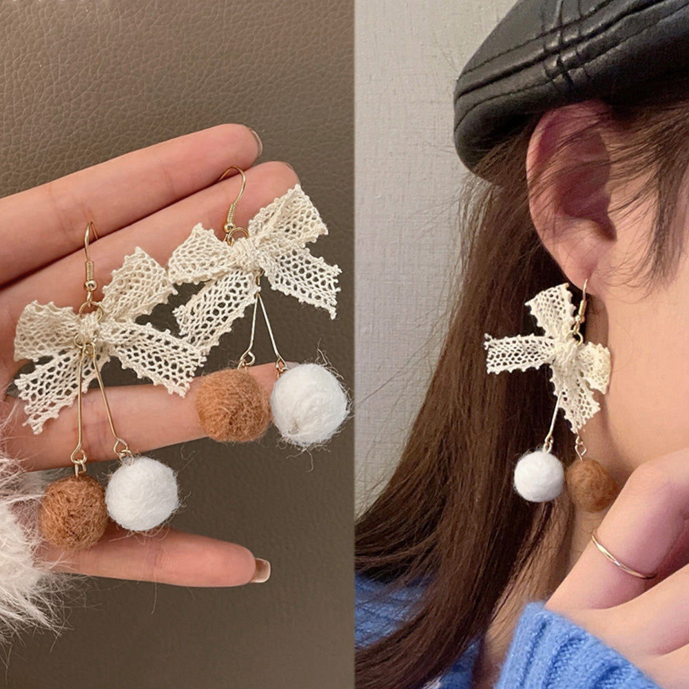 リボンピアス レディース ポンポンピアス