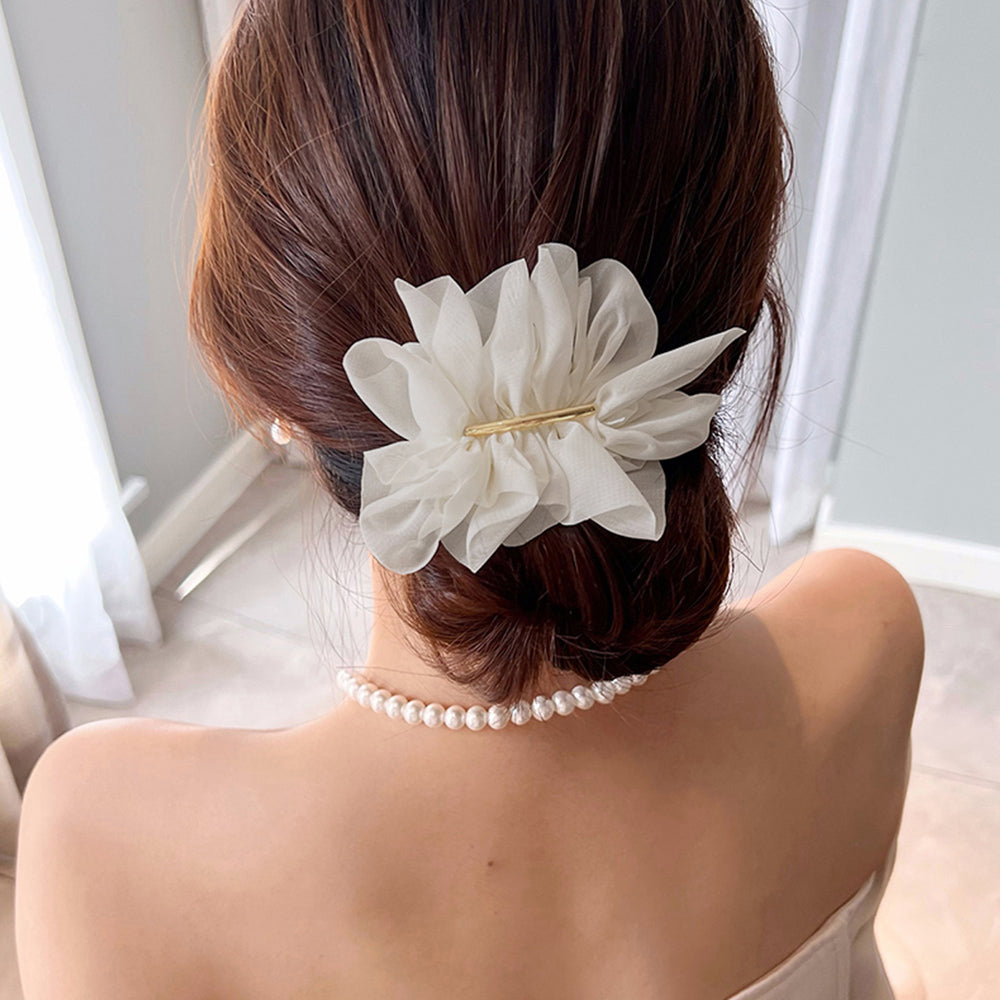 シフォンバレッタ レディースヘアアレンジ ホワイト