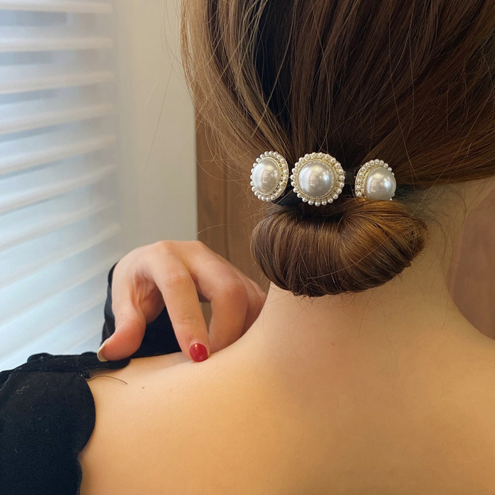 シニヨン ヘアアレンジ レディース C