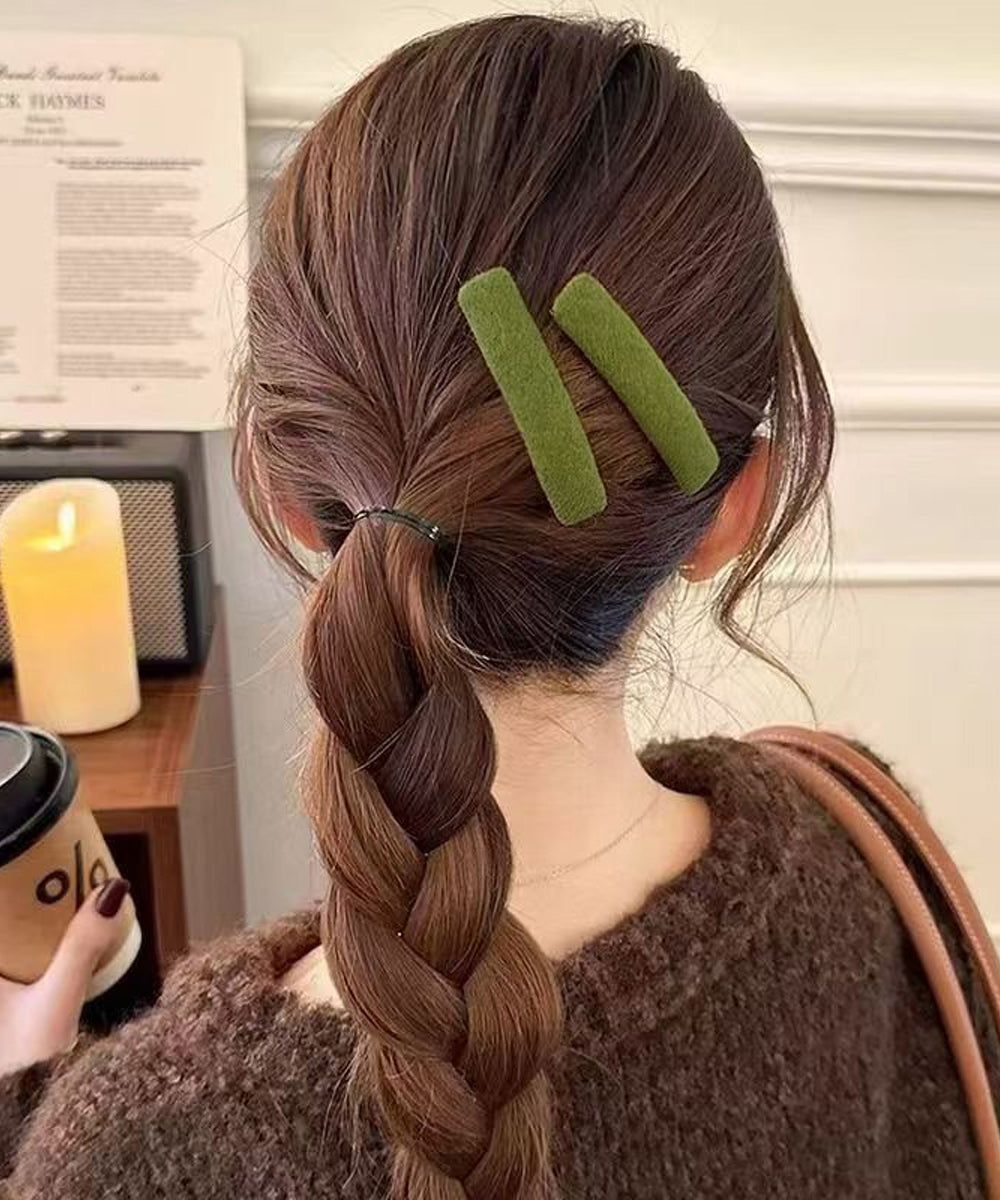 ウール調ヘアクリップ2点セットスリーピン グリーン