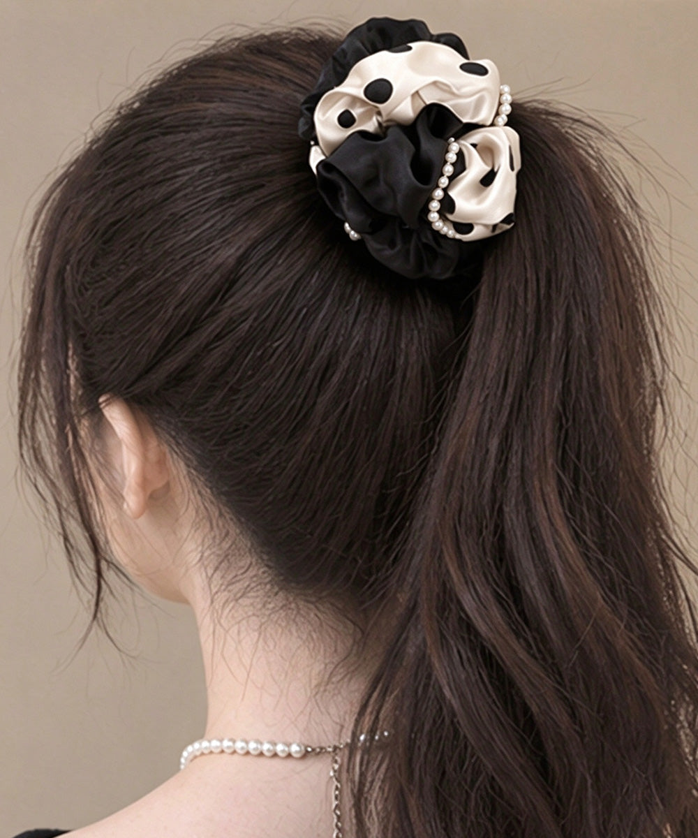ドット柄シュシュサテンパールヘアゴム上品