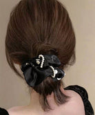 ドット柄シュシュサテンパールヘアゴム上品