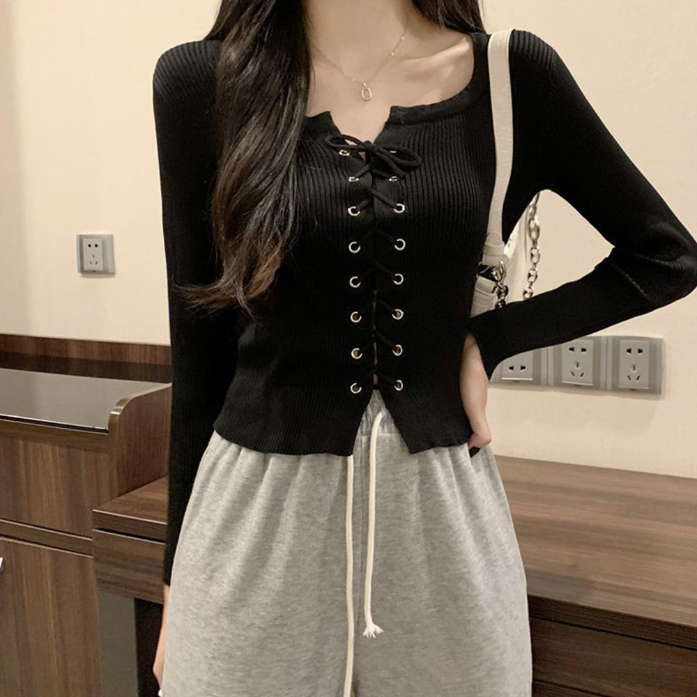 ニットトップス フロントレースアップ秋服 ブラック
