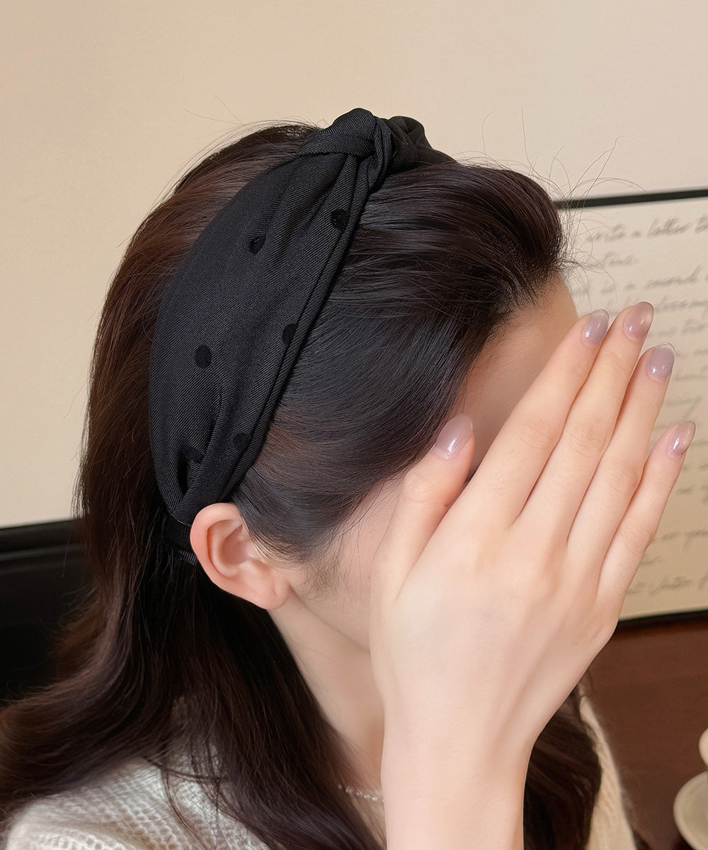 ドット柄 ねじり ワイドカチューシャ小顔 おしゃれ 幅広カチューシャ レディース 大人可愛い ヘアアクセサリー 痛くない 髪飾り シンプル ヘアアレンジ トレンド 88CXH-140