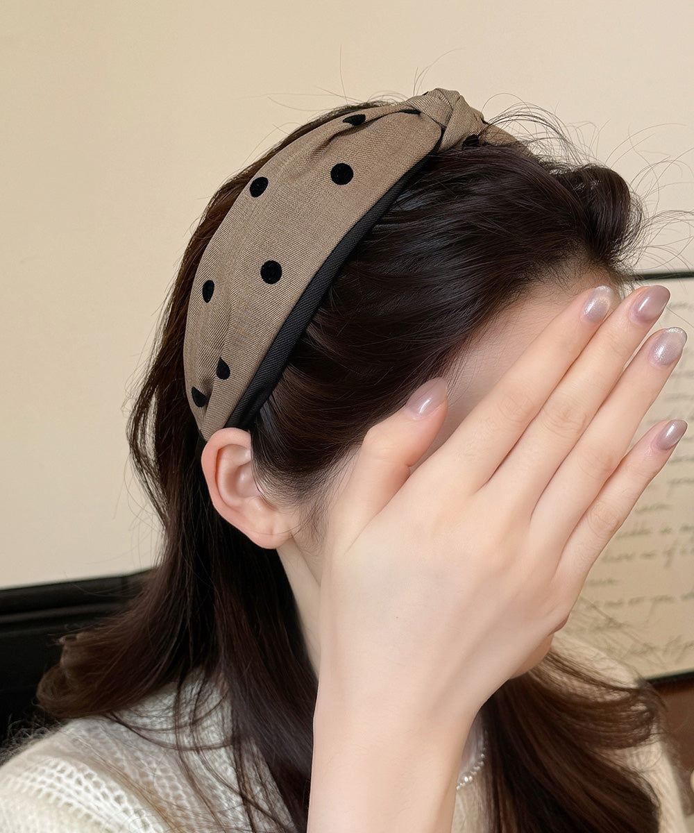 ドット柄 ねじり ワイドカチューシャ小顔 おしゃれ 幅広カチューシャ レディース 大人可愛い ヘアアクセサリー 痛くない 髪飾り シンプル ヘアアレンジ トレンド 88CXH-140
