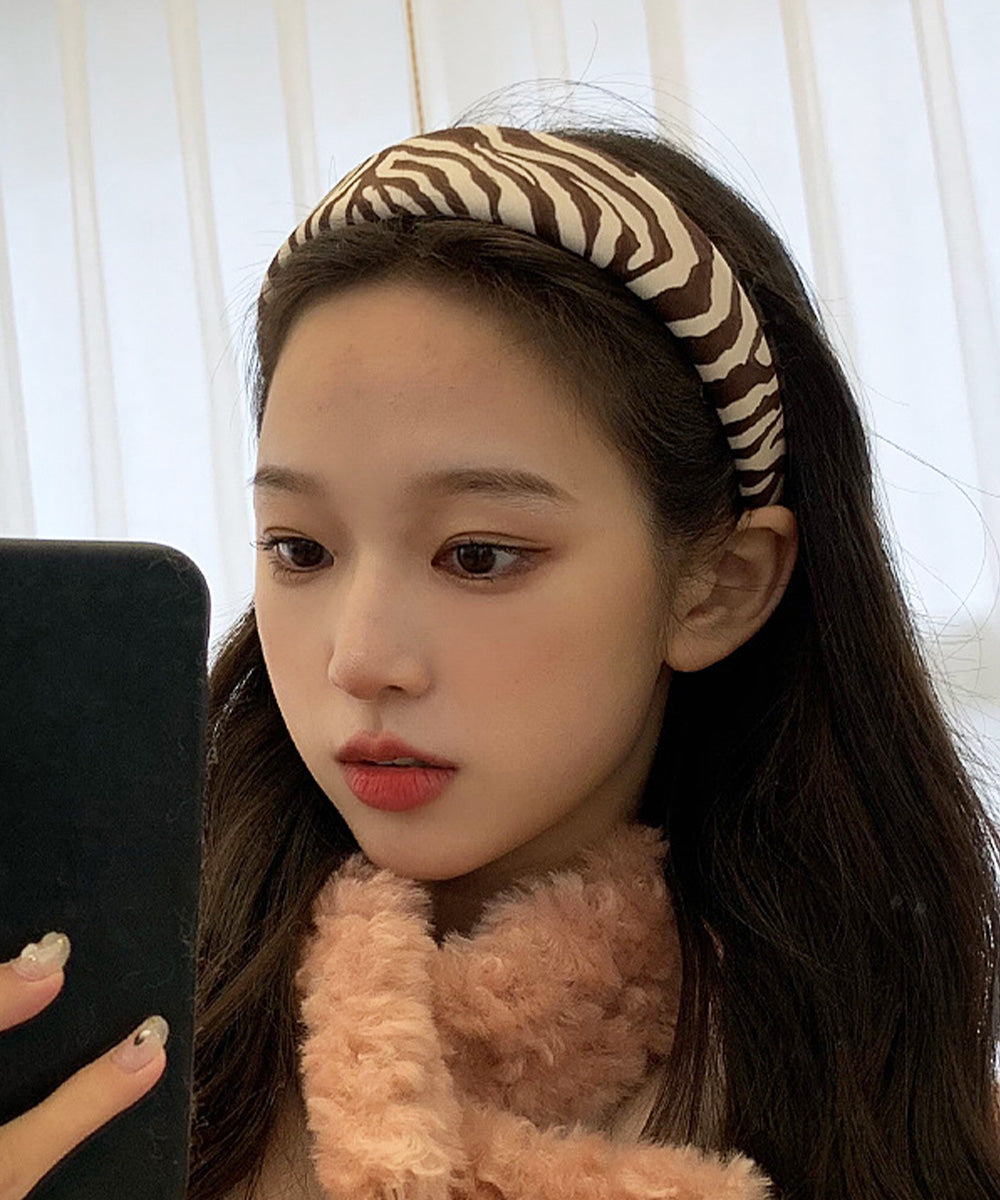 跡つかないカチューシャ ゼブラ柄 韓国風 ヘアアクセサリー 大人可愛い レディース 髪飾り ファッション小物 アニマル柄カチューシャ カジュアル ヘアバンド 洗顔 89HUAY-009