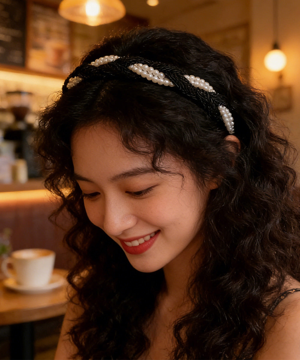 パールカチューシャ 三つ編み ヘアバンド ヘアアレンジグッズ 大人フェミニン髪留め レディース 韓国風ヘアアクセサリー洗顔 痛くない髪飾り 細め おしゃれヘア小物 89QLANG-005