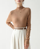 プチハイネックリブニットトップスきれいめ コーラル